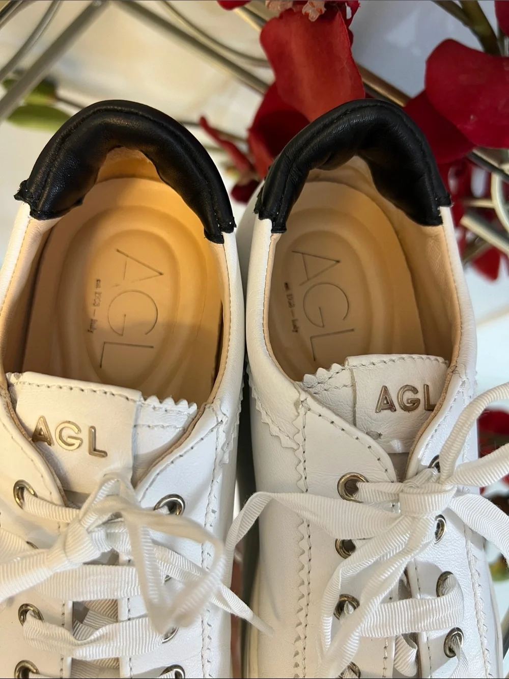 AGL White Leather Sneakers with Black Heel and Beige Suede Toe Size 38 (US 8)